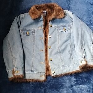 Denim and co jean jacket lined with faux fur